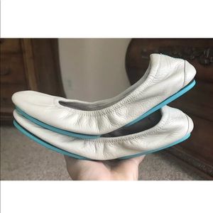 Tieks size 6 cream excellent condition